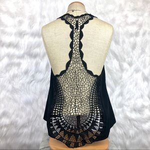 black laced back crop tank